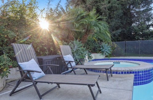 Greenacres House | Corporate & Family Retreat – Seven Oaks Pool Home