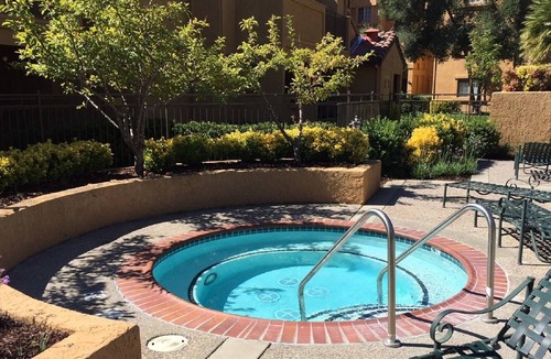 San Ramon Condo | Corporate rental-Private patio- Parking-WIFI- Full size W/D in unit