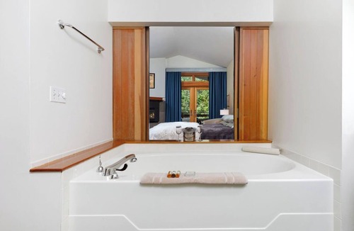 Pescadero Cabin | Costanoa Lodge and Camp