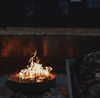 Dunlap House | Cosy yurt at a nature retreat