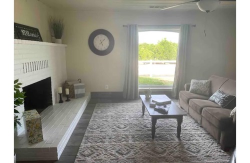 Sanger House | Cottage at Newmark Farms