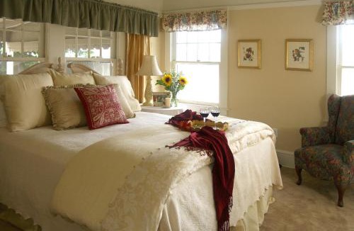 Lodi House | Cottage on Armstrong