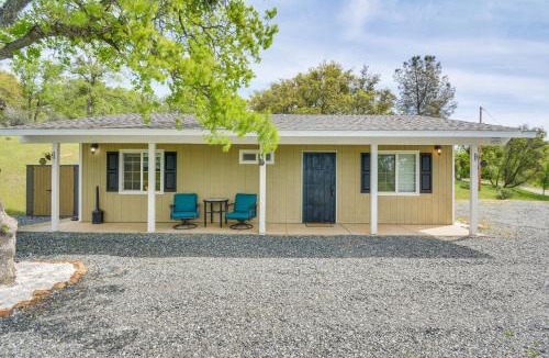 Coulterville House | Coulterville Home w/Gazebo Near Lakes & Hiking!