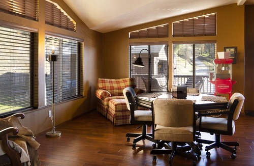 Altaville House | Country Hilltop Retreat