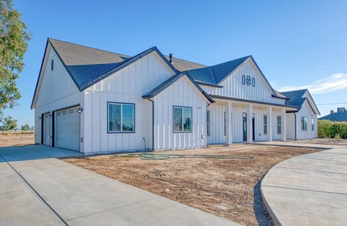Madera House | Country Retreat in Central Cali. Home of the Sequios & Yosemite.
