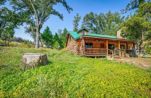 Badger House | Countryside Views: Family-Friendly Badger Cabin