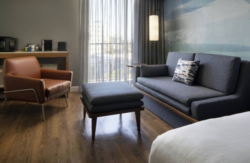 East Village Hotel | Courtyard by Marriott Long Beach Downtown
