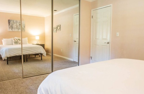 San Ramon Condo | ❤️Covered parking -WIFI Full size W/D in unit. Business Travel Ready.