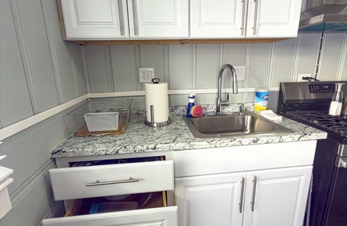 Porterville House | Cozy 1 bedroom 1 bathroom house near hospital