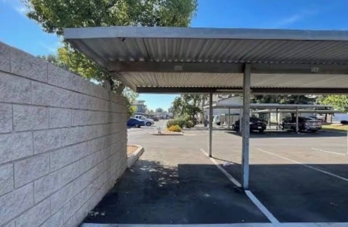 Pumpkin Center Apartment | Cozy 1-bedroom Condominium