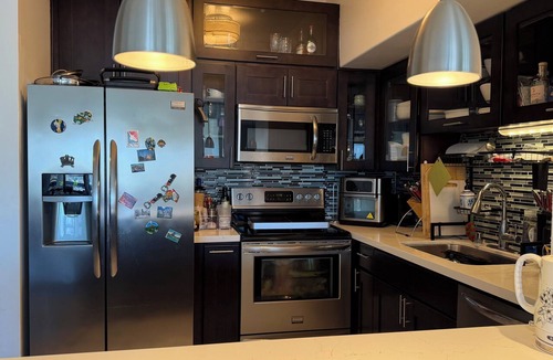 Emeryville Condo | Cozy 1-bedroom condo 4miles from uc Berkeley with lots of public transportation
