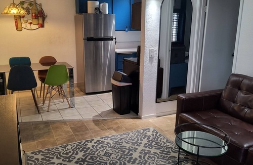 Paradise Condo | Cozy 1-bedroom condo in phenomenal Las Vegas with AC, WiFi