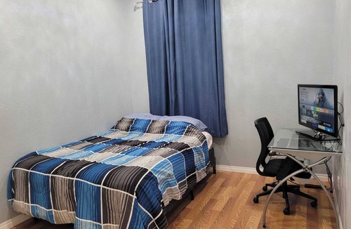 Palmdale House | Cozy 1-bedroom in a family home. Quiet neighborhood!