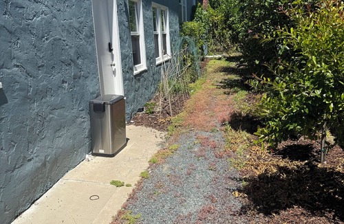 Estudillo Estates - Glen House | Cozy 1-bedroom in lovely San Leandro with private entrance