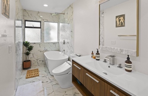 Tamalpais-Homestead Valley Condo | Cozy 1-bedroom Mountain View condo in Sausalito / SF - 15 Min