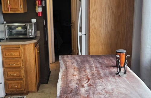Lake Havasu City RV Rental | Cozy 1-bedroom located in a campground in enchanting Lake Havasu City with AC