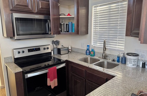 Desert Hills Cottage | Cozy 1-bedroom cottage in beautiful Lake Havasu with AC, located in premium HOA