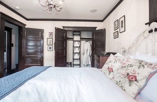 Hermosa Beach Cottage | Cozy 1915 Beach Cottage