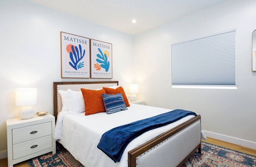 East Beach Cottage | Cozy 2-bedroom cottage near East Beach!