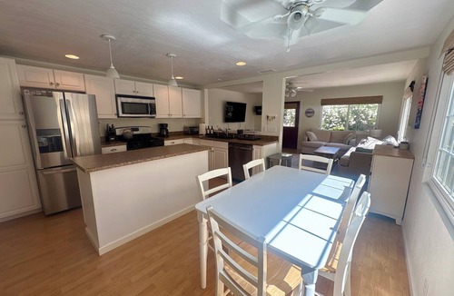 Kernville House | Cozy 2 Bedroom home in the heart of Kernville