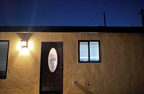 Downey House | Cozy 2-bedroom house in charming Downey with AC