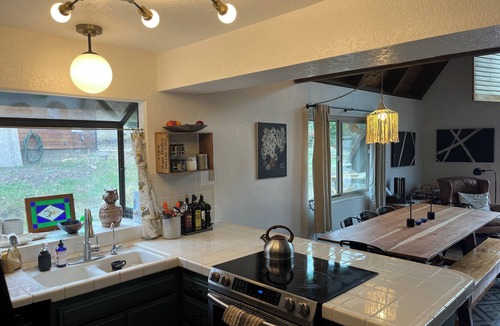 Frazier Park Cabin | Cozy 3-bedroom cabin in lovely Pine Mountain Club