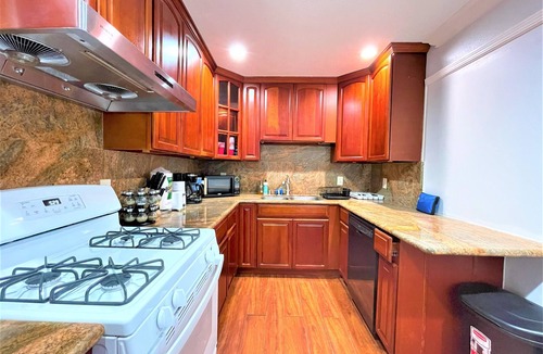 Ashland House | Cozy 3Br home/spectacular views/close to BayFair