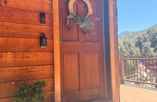 Pine Mountain Club Cabin | Cozy 4-bedroom cabin in marvelous Frazier Park with AC