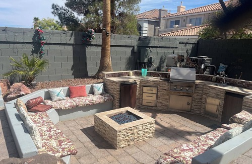 Enterprise House | Cozy 5BR Home W/Pool&Spa,Pool Table,Office near Strip in lively Las Vegas