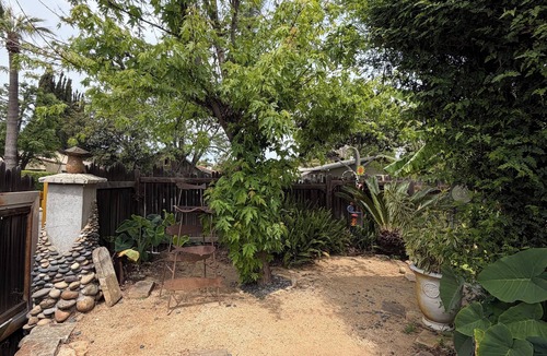 Fullerton House | Cozy and Charming Artist home near downtown