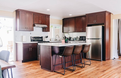 Costa Mesa House | COZY AND FRIENDLY STAY | PERFECT LOCATION | NEAR DISNEY