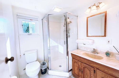 Berkeley Hills House | Cozy And Private Berkeley Hills Studio Suite - Double Room