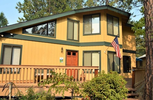 Bass Lake Cabin | Cozy Bass Lake Cabin only 15 minutes from Yosemite