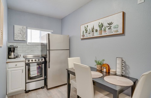 Ashland House | Cozy Bay Area Vacation Rental with Patio