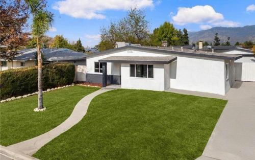 Glendora House | Cozy beautiful house