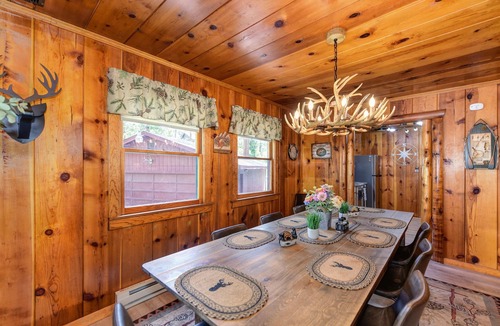Sierra Village Cabin | Cozy Cabin! Family Friendly! Games! Dogs Welcome! Close to Skiing & Twain Harte!