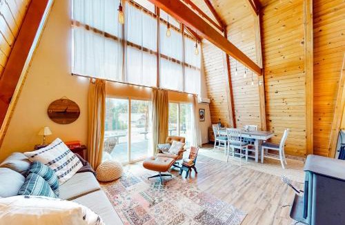 Groveland House | Cozy Cabin