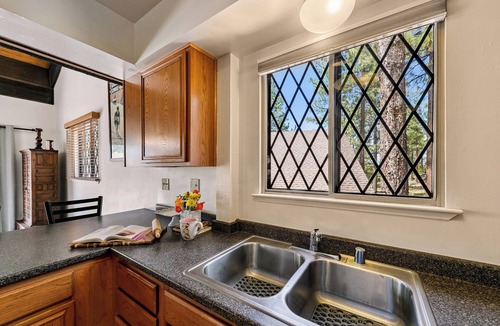 Tahoe Tyrol House | Cozy Chalet Retreat in South Lake Tahoe - Near Heavenly Ski Resort mv12