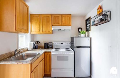 Outer Richmond Apartment | Cozy Charming Richmond 1BR Retreat