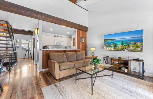 Kings Beach House | Cozy Condo and Gaming Loft Close to Northstar