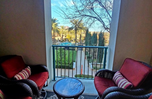 Lake Las Vegas Condo | Cozy condo in fabulous Lake Las Vegas with 2 pools and a hot tub!