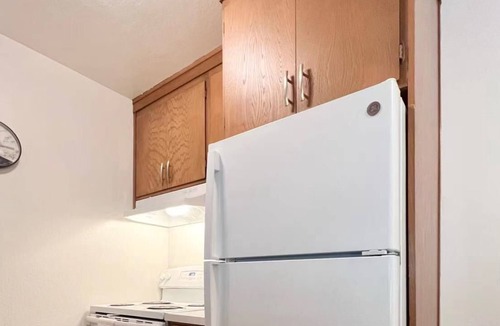 Stanley Apartment | Cozy & convenient 2B1b, center of Lafayette