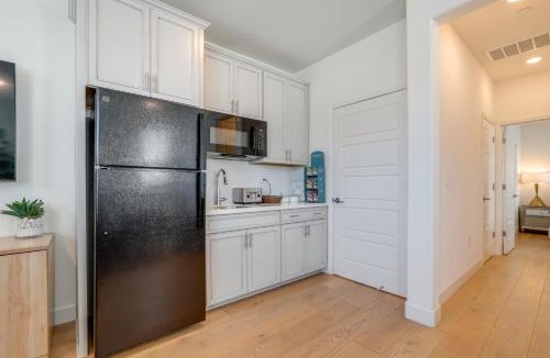 Woodland House | Cozy & Convenient Residential Duplex in Woodland