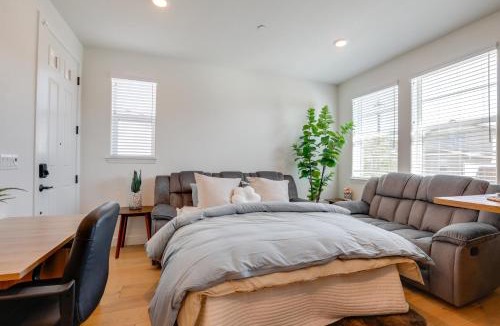Woodland House | Cozy & Convenient Residential Duplex in Woodland