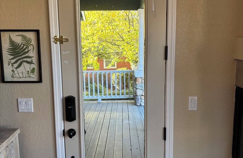 Angels Camp Cottage | Cozy cottage suite in Angels Camp