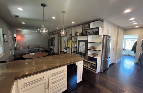 Modesto House | Cozy Craftsman Sanctuary in the best neighborhood in Modesto