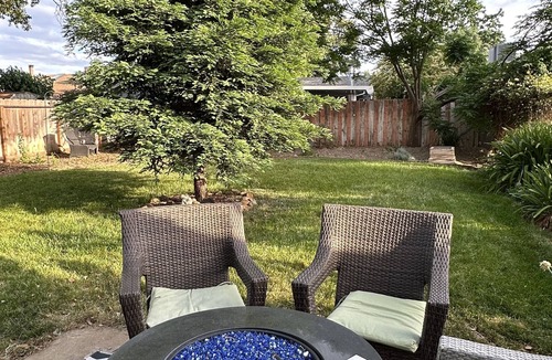 Redding House | Cozy home in nice neighborhood next to largest park in Redding ! Pet friendly.