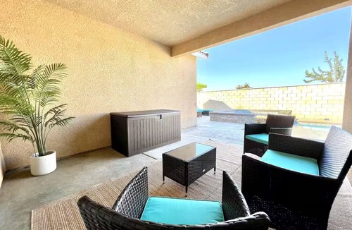 Tulare House | Cozy house w/hot tub-pool close to national parks
