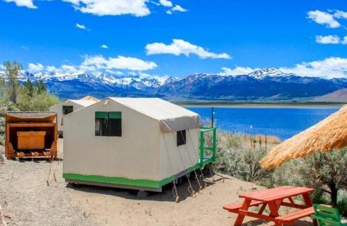 Bridgeport Other | Cozy Lakeside Glamping Cabin with Mountain Views near Eastern Sierra, California