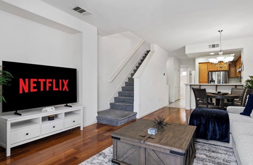Northside Condo | Cozy Master Suite Room with Workspace in San Jose near Airport and Hospitals